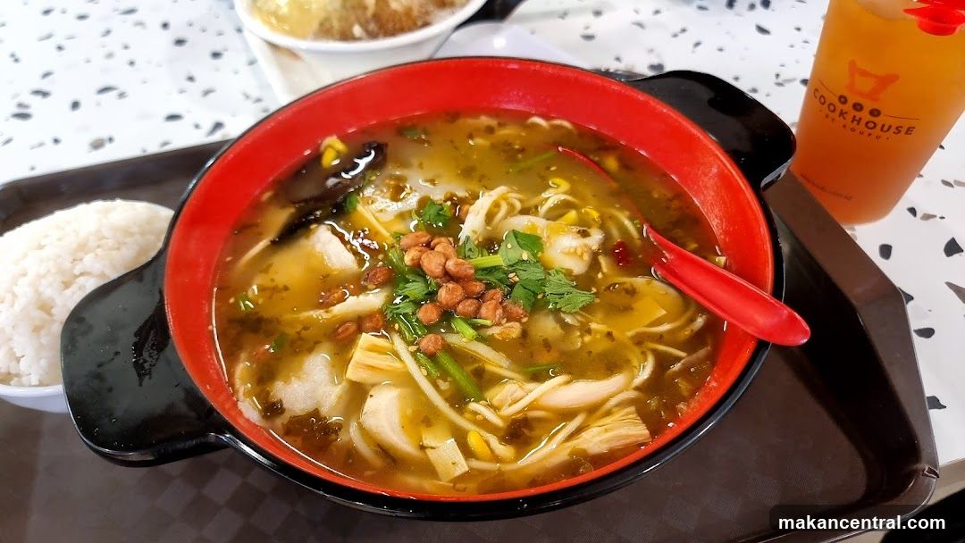 Noodle Soup with Rice and Drink