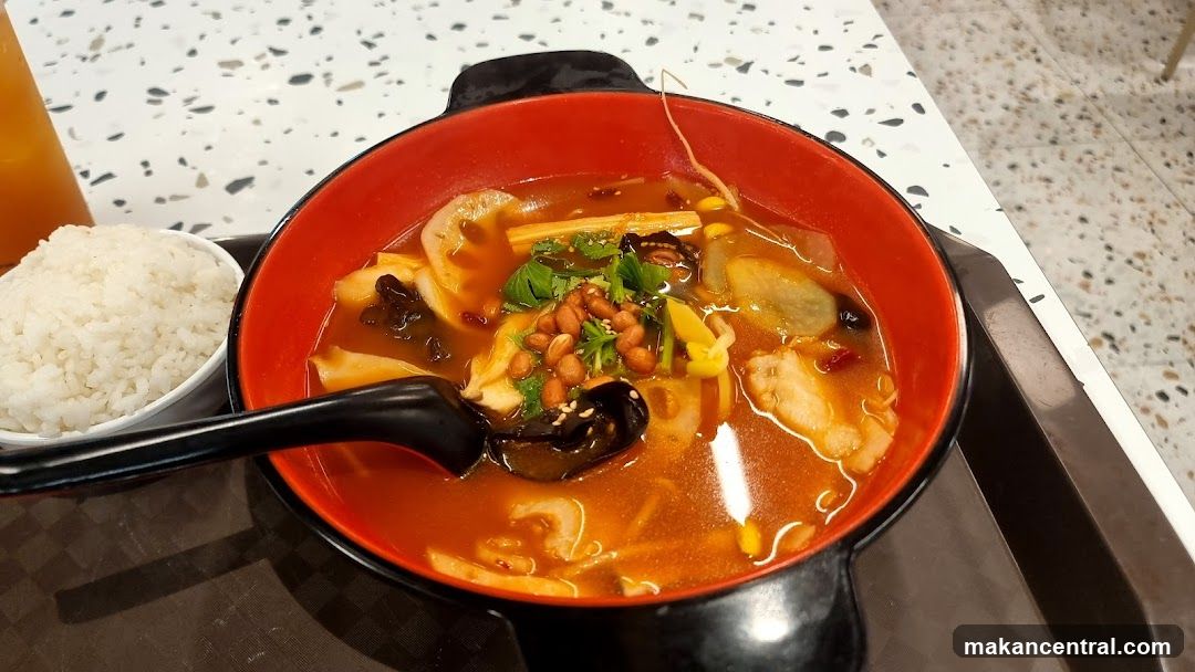 Spicy Noodle Soup with Rice