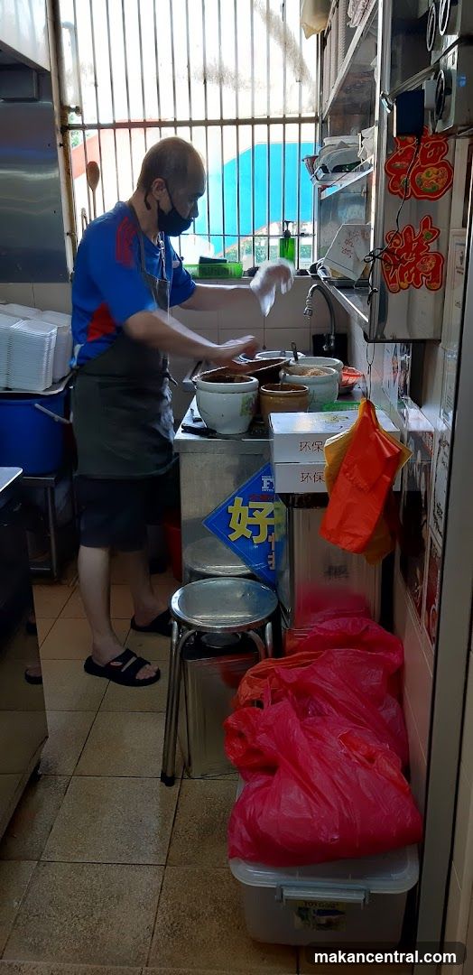 Food preparation in a kitchen