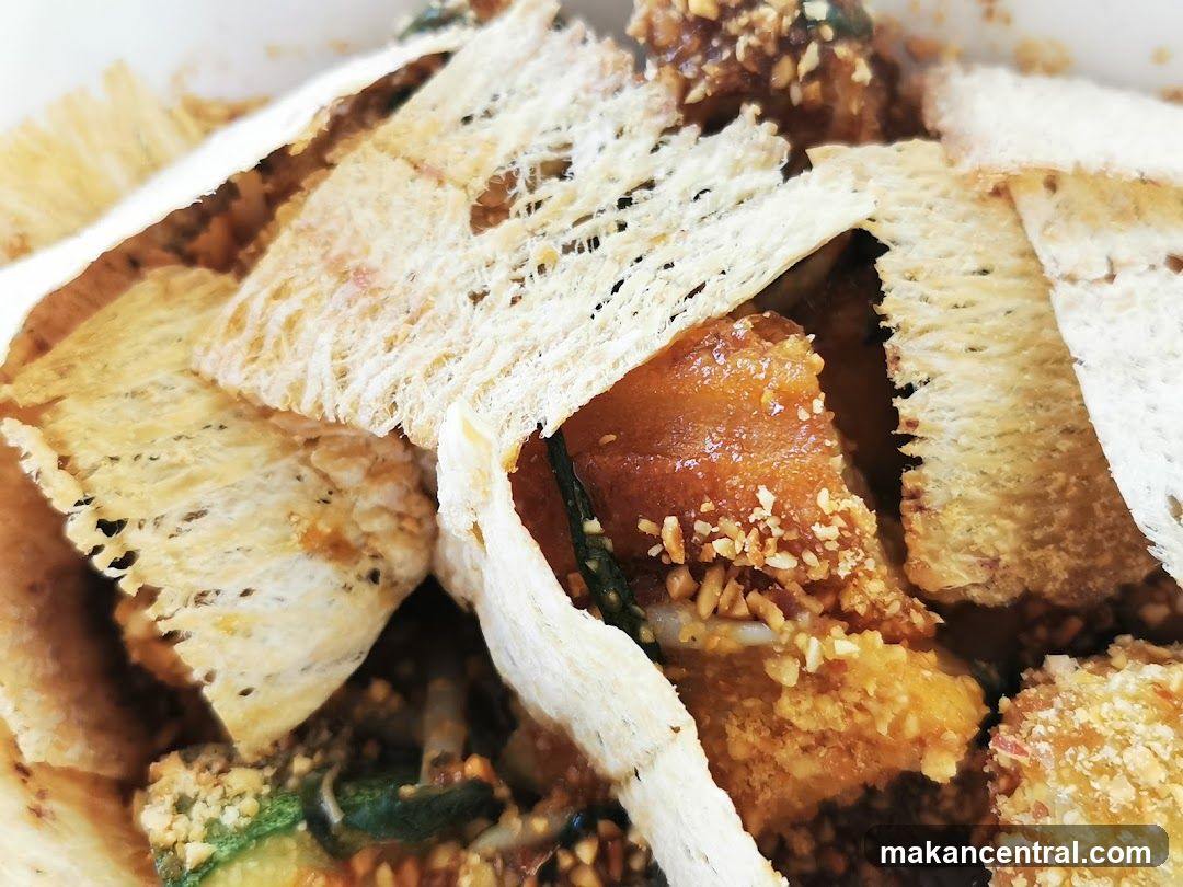 Crispy Snack with Savory Filling