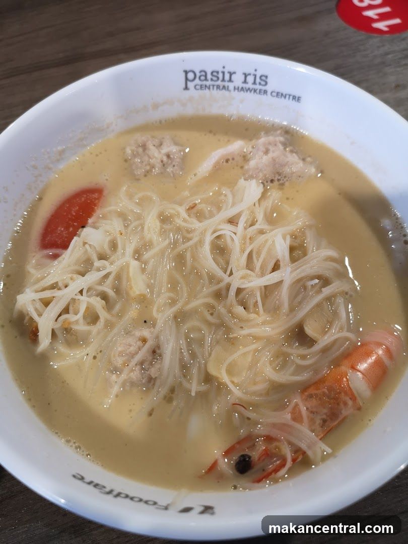 Noodle Soup with Shrimp and Meatballs