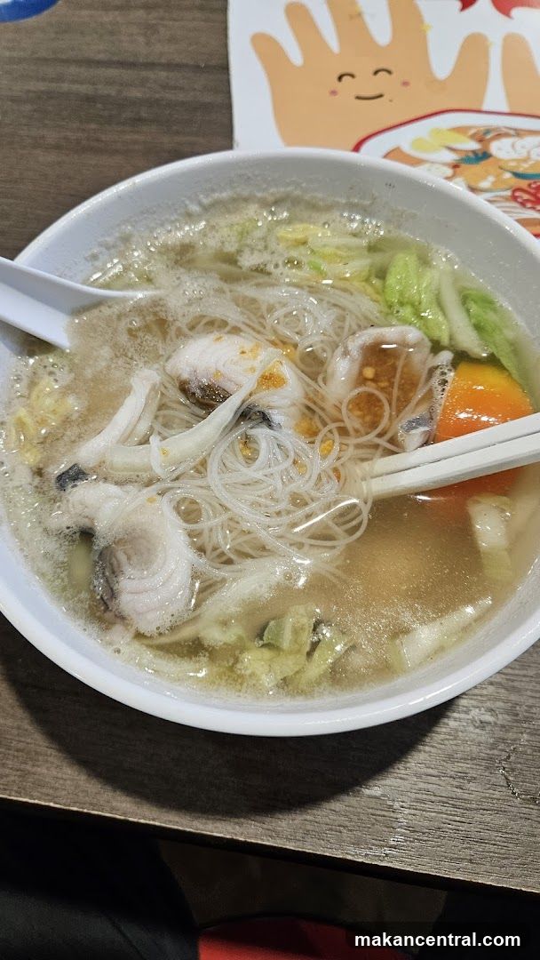 Fish noodle soup