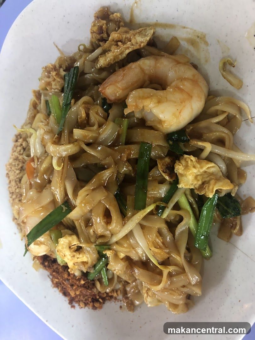 Stir-fried noodles with shrimp