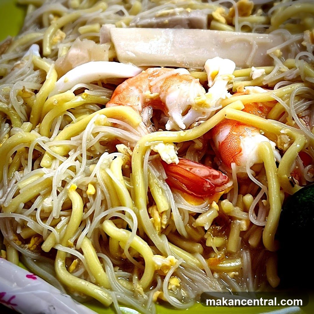 Noodles with Shrimp and Egg