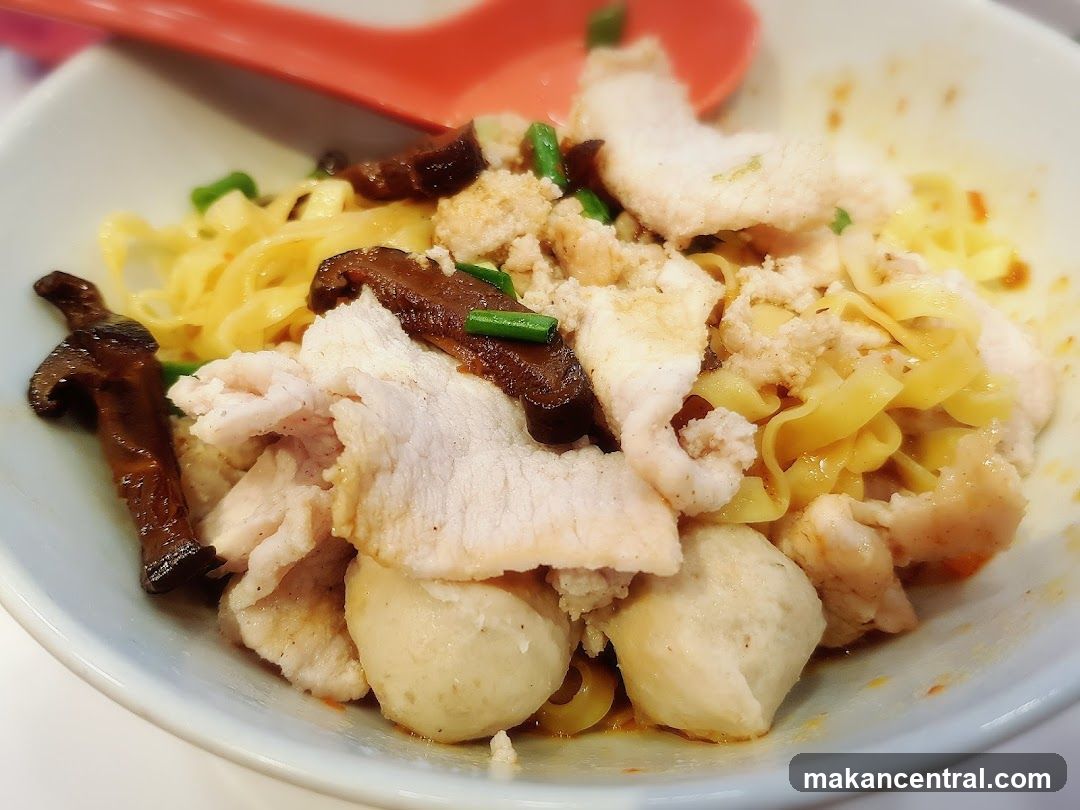 Noodles with Pork and Mushrooms