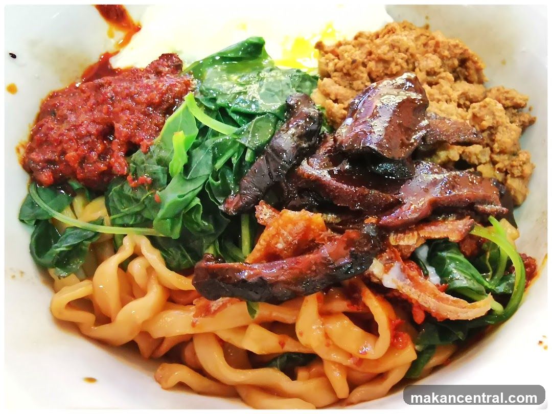 Noodles with Toppings