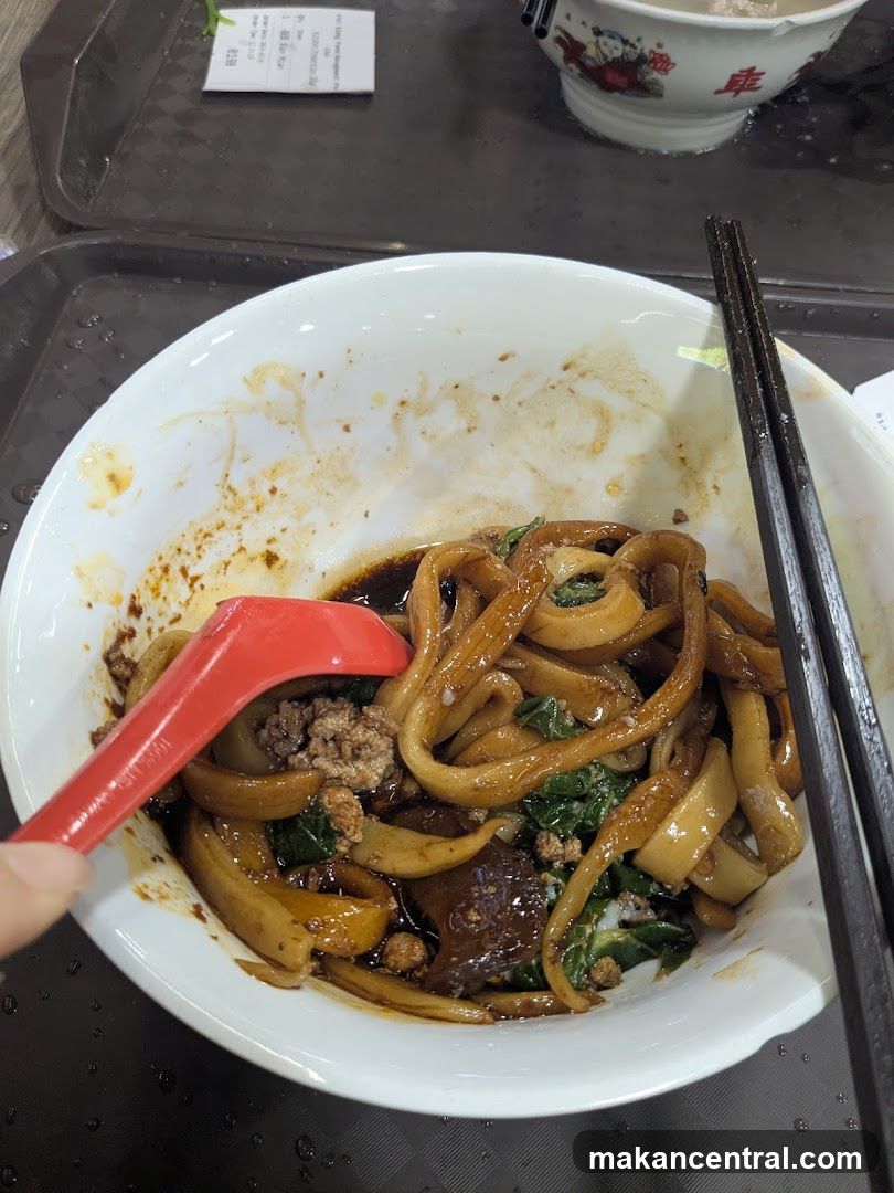 Noodles with Minced Meat and Greens