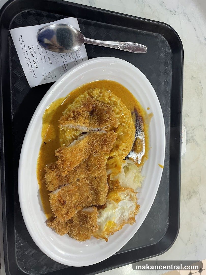 Curry Rice with Fried Chicken and Egg