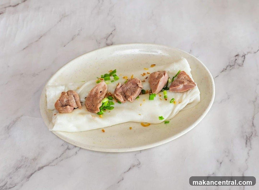 Steamed Rice Rolls with Meat