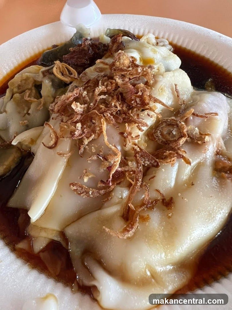 Chee Cheong Fun with Toppings