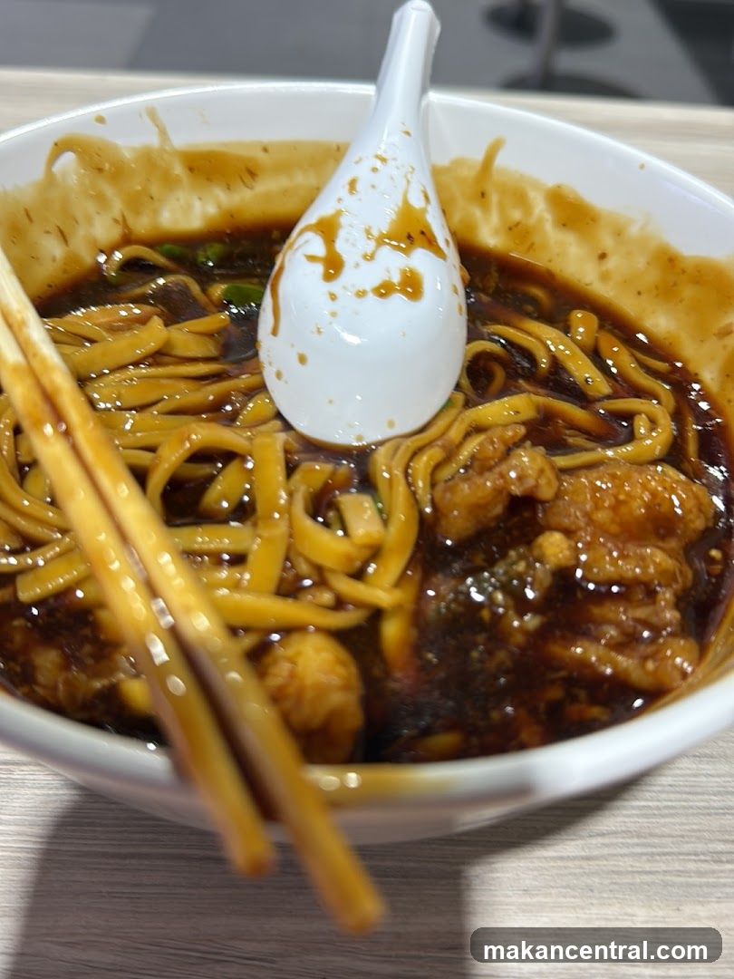 Noodles with Dark Sauce