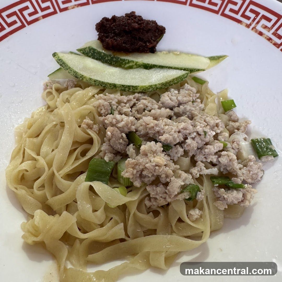 Noodles with Minced Pork and Cucumber