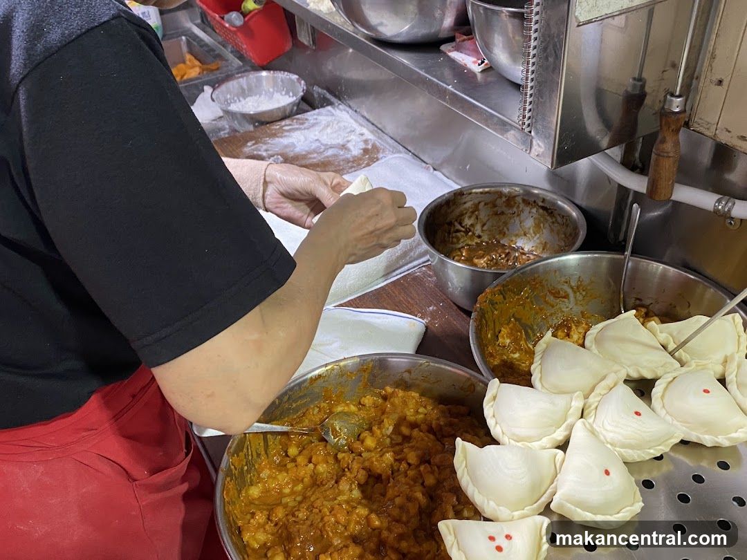 Curry Puff Preparation