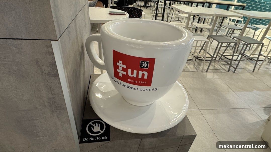 Giant Coffee Cup Prop