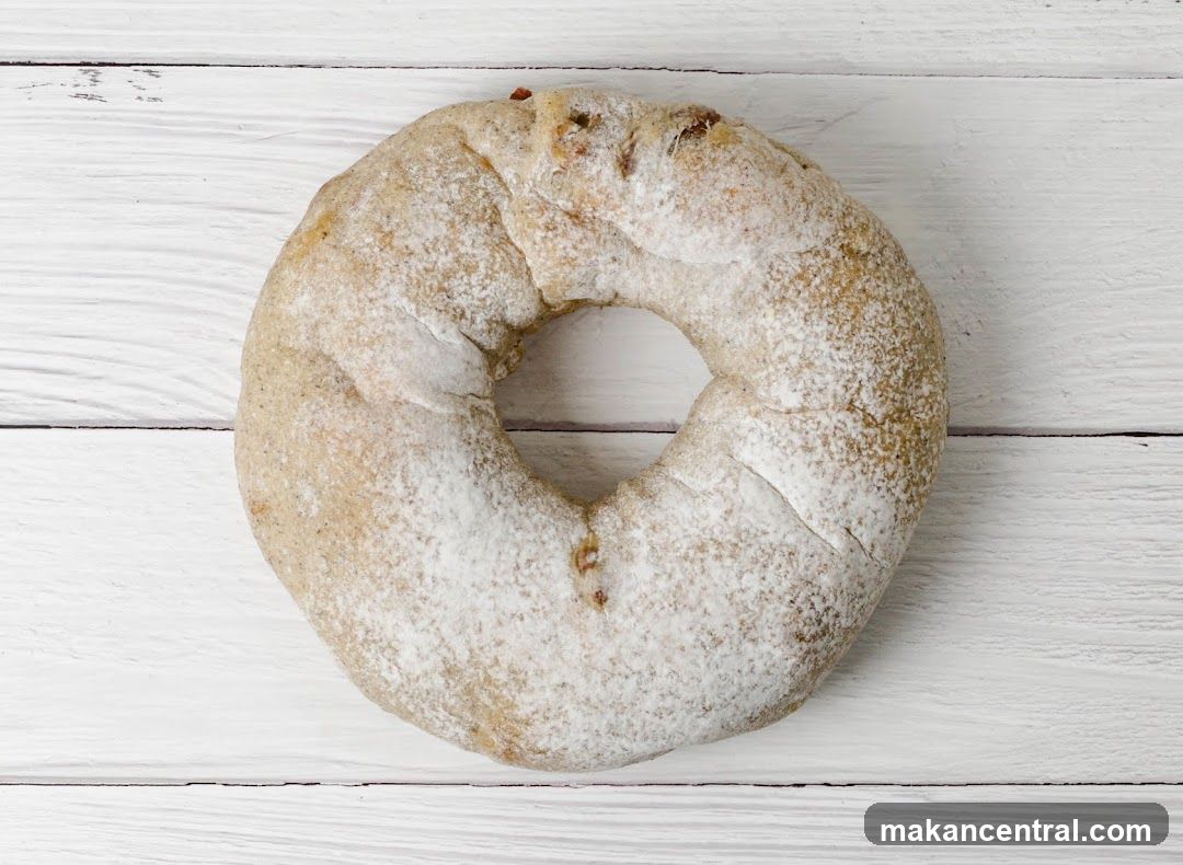 Ring-shaped bread dusted with flour