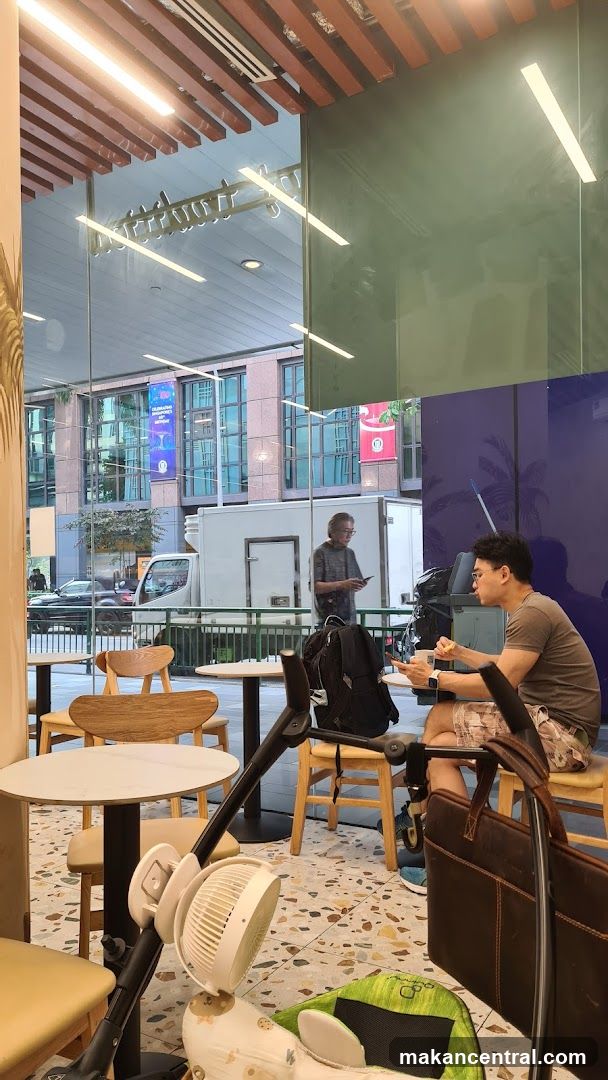 People dining at a cafe