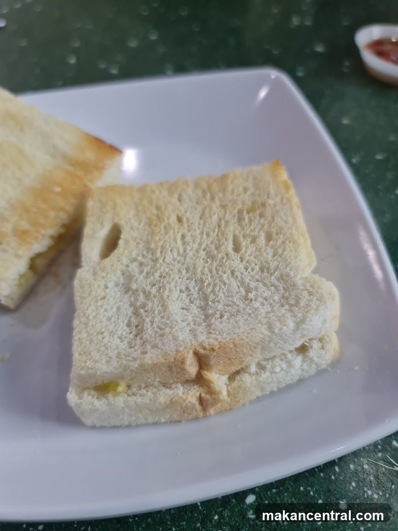 Toast with filling