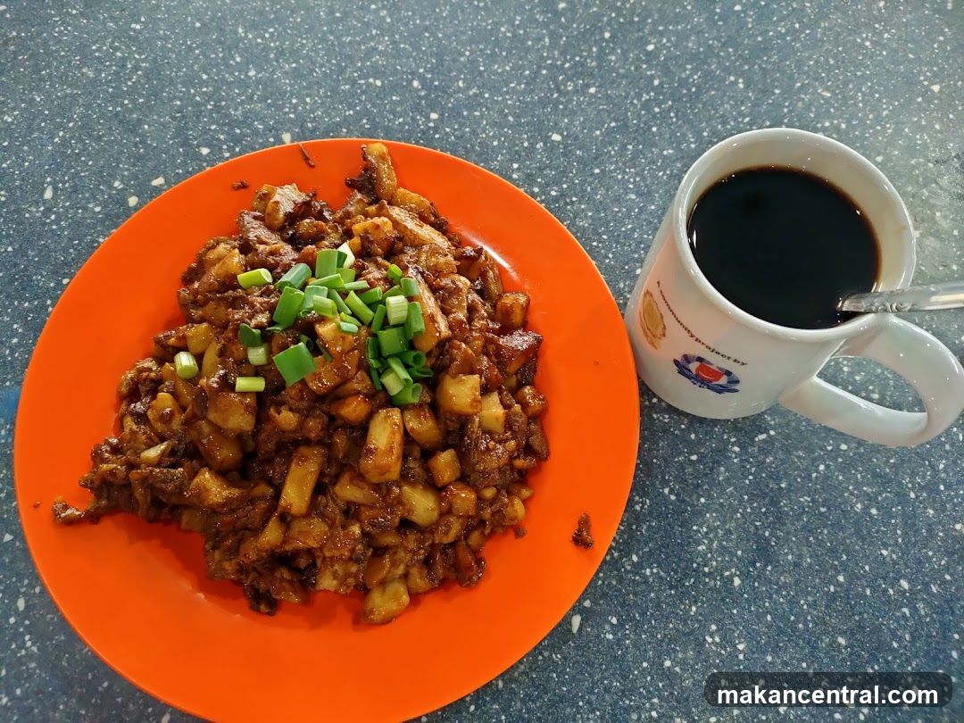 Fried Carrot Cake with Coffee