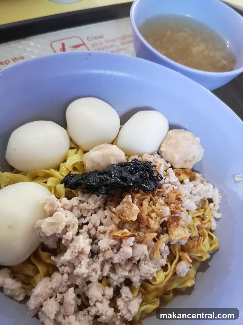 Noodles with Eggs and Minced Meat