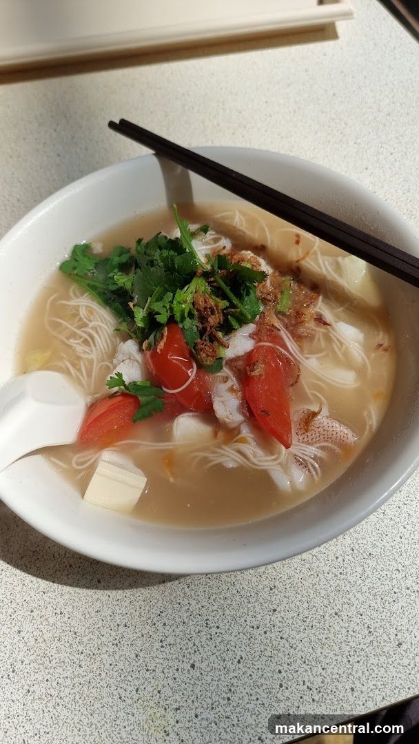 Fish noodle soup