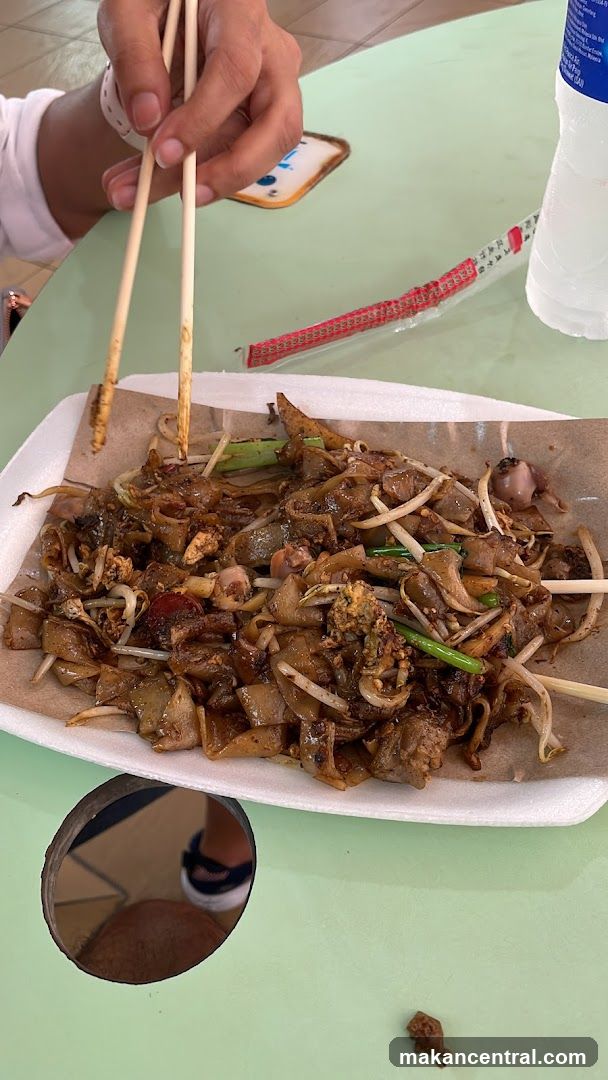 Stir-fried noodles with chopsticks