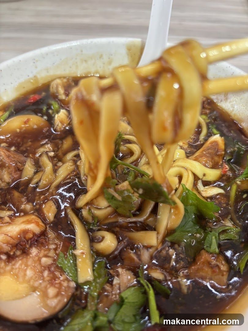 Noodles with Braised Meat and Egg
