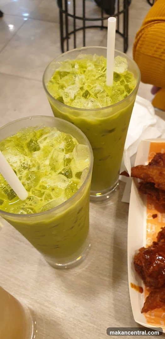 Iced Matcha Drinks and Fried Chicken