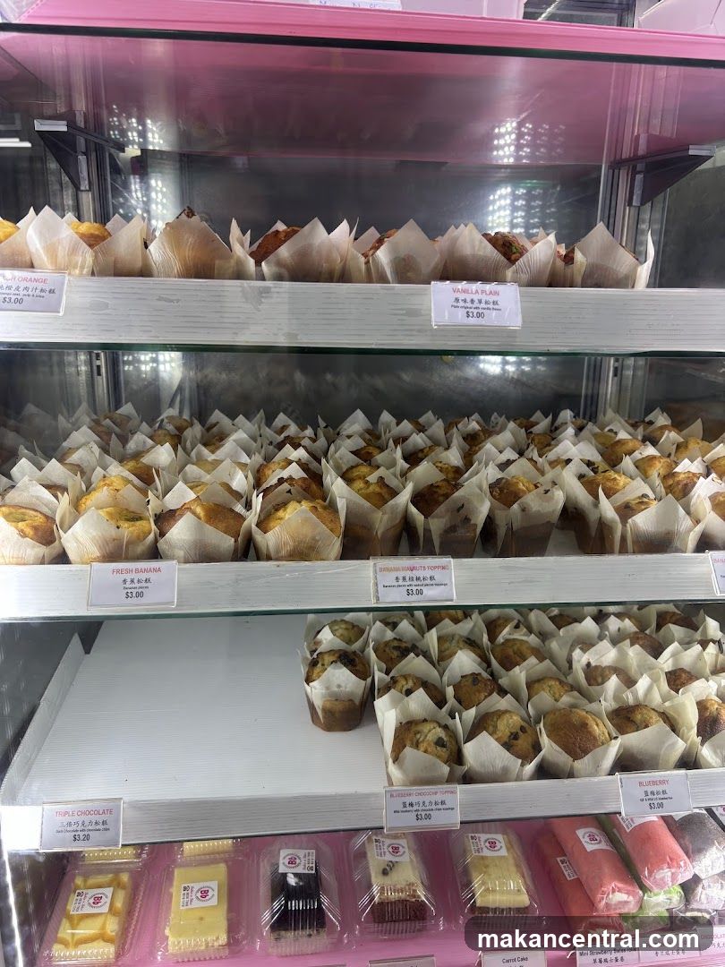 Muffins and Cakes Display