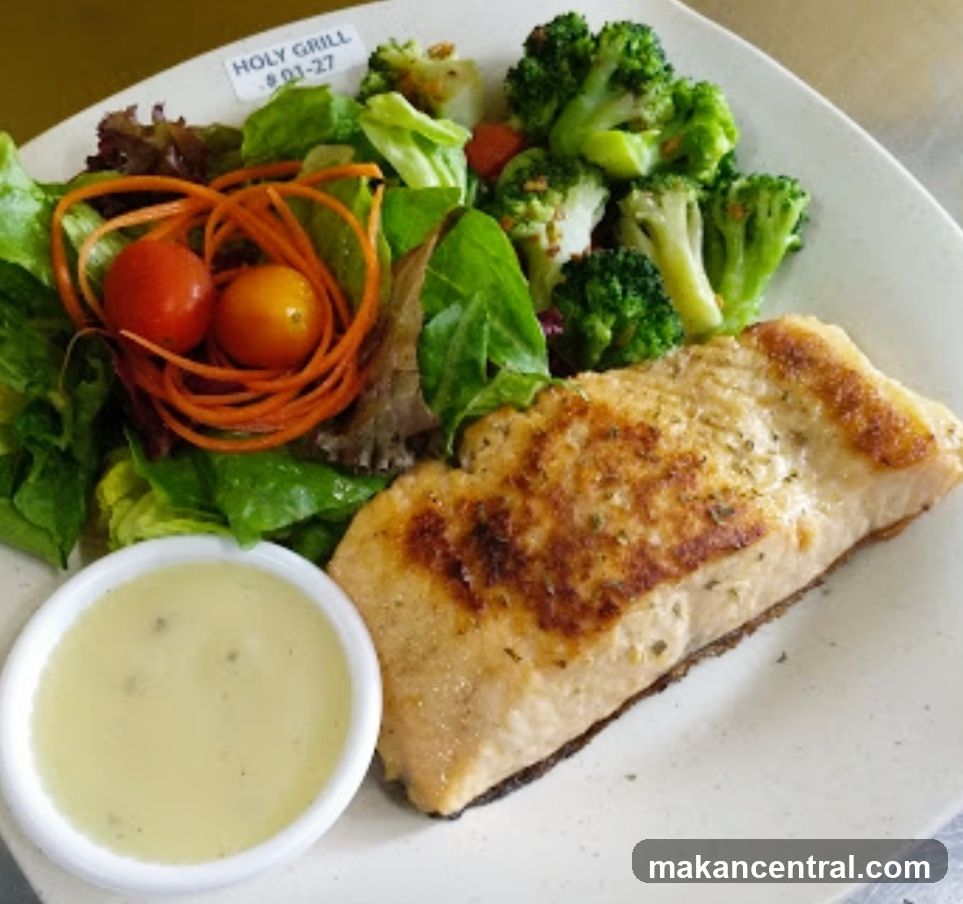 Grilled Salmon with Salad