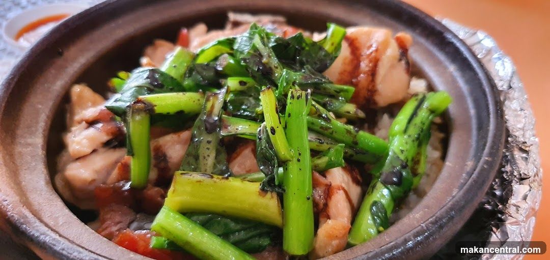 Claypot Rice with Vegetables and Meat