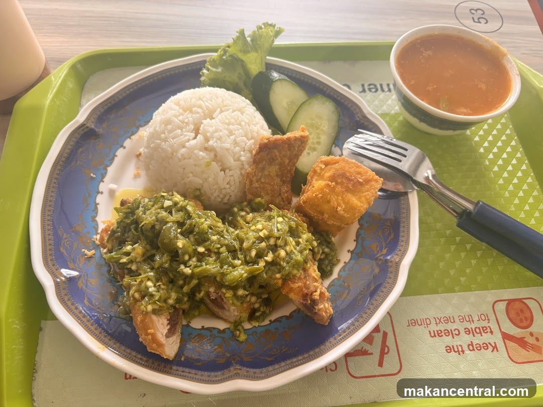 Chicken Rice with Chili Sauce