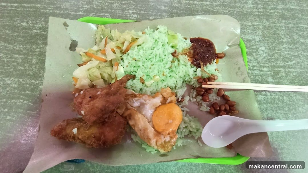 Economic Bee Hoon • Nasi Lemak