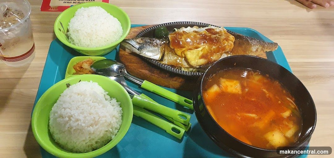 Sizzling Fish Meal