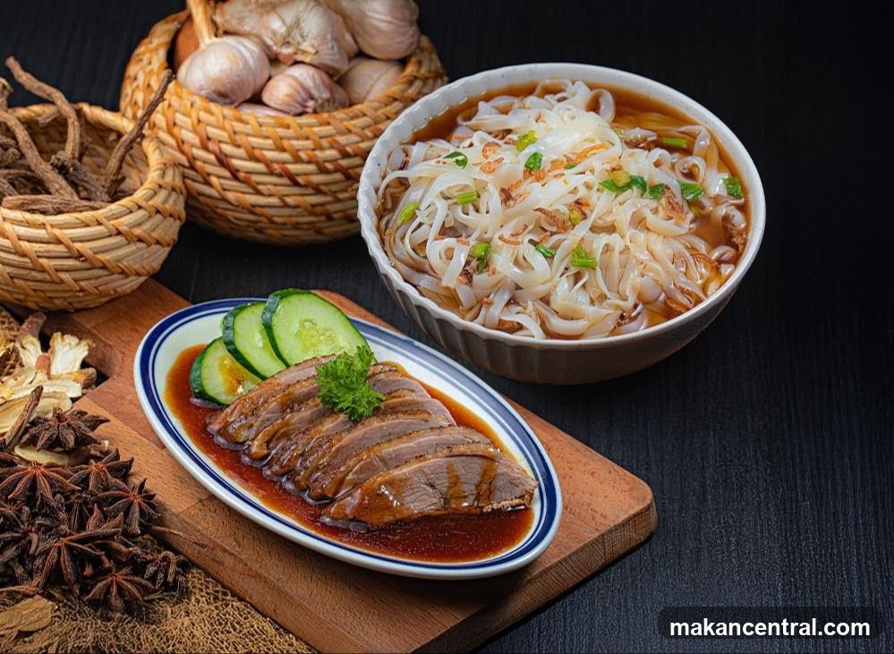 Sliced Duck with Noodles and Ingredients
