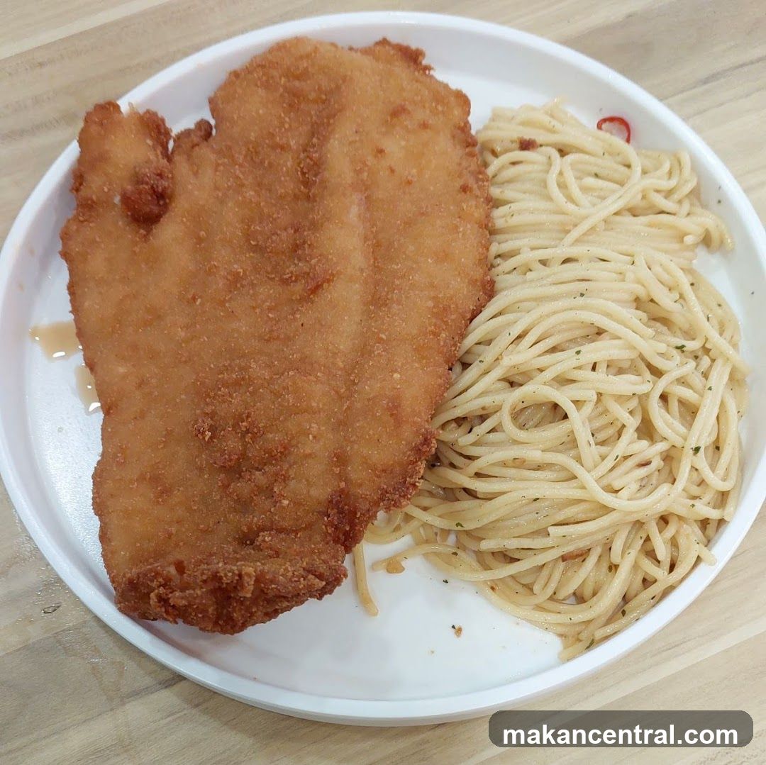 Breaded Chicken Cutlet with Spaghetti