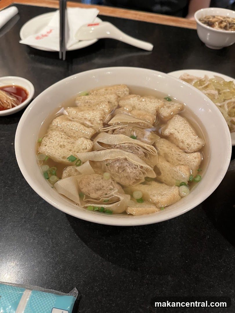 Soup with Tofu and Meatballs