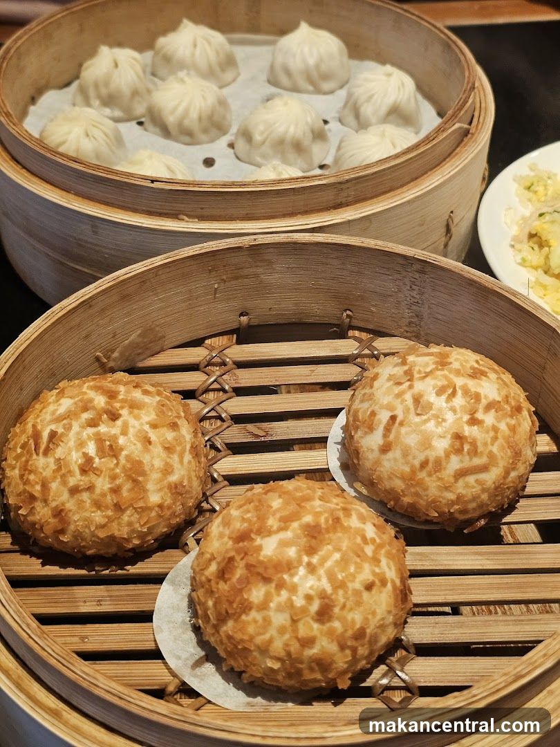 Steamed Dumplings and Fried Buns