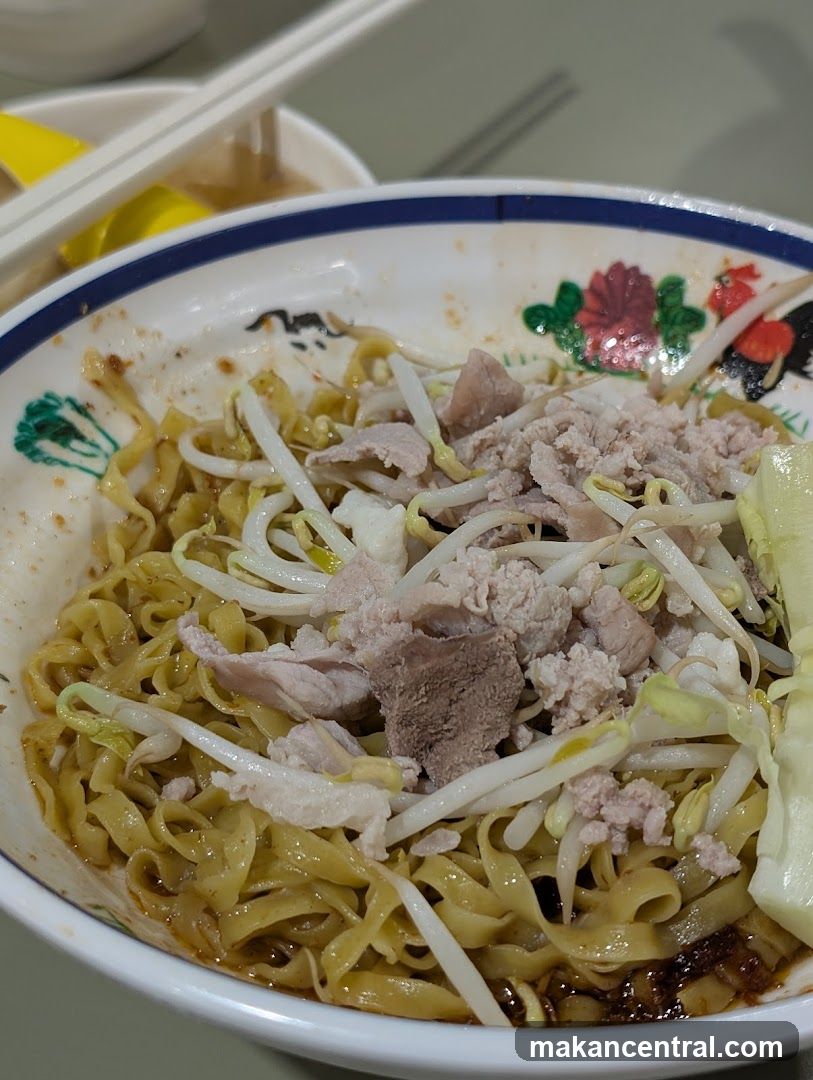 Noodles with Minced Pork and Bean Sprouts