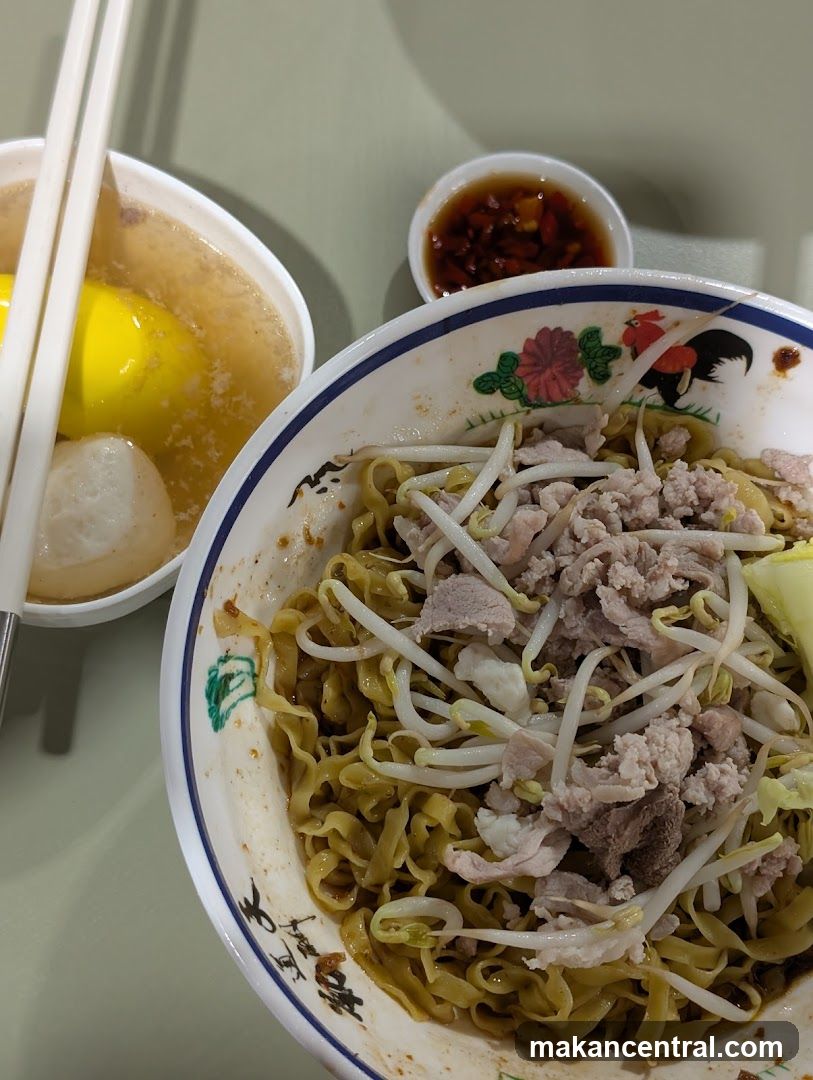 Noodles with Minced Pork and Bean Sprouts
