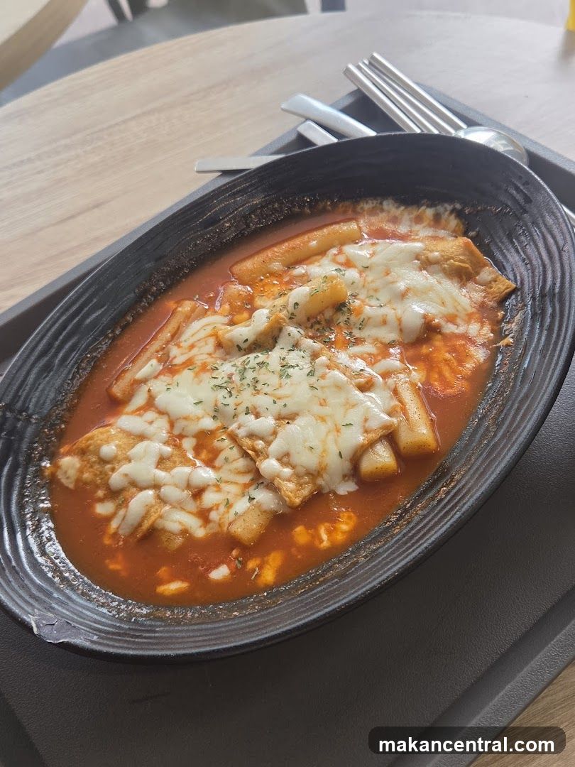 Tteokbokki with Cheese
