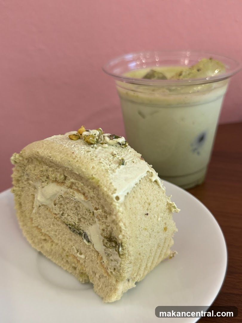 Matcha Swiss Roll and Drink