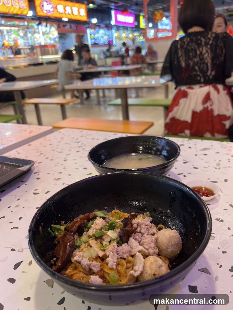 Food court dining