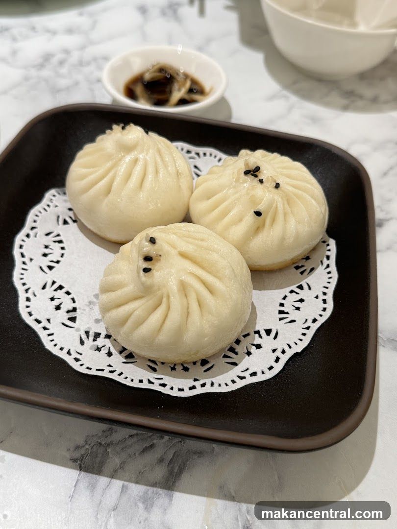 Steamed Buns with Dipping Sauce