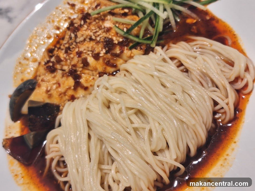 Noodles with Tofu and Cucumber