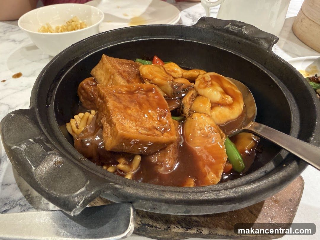 Braised Tofu and Seafood Casserole