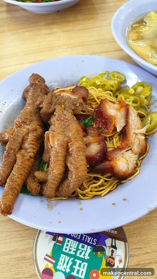 Noodles with Chicken Feet and Char Siu