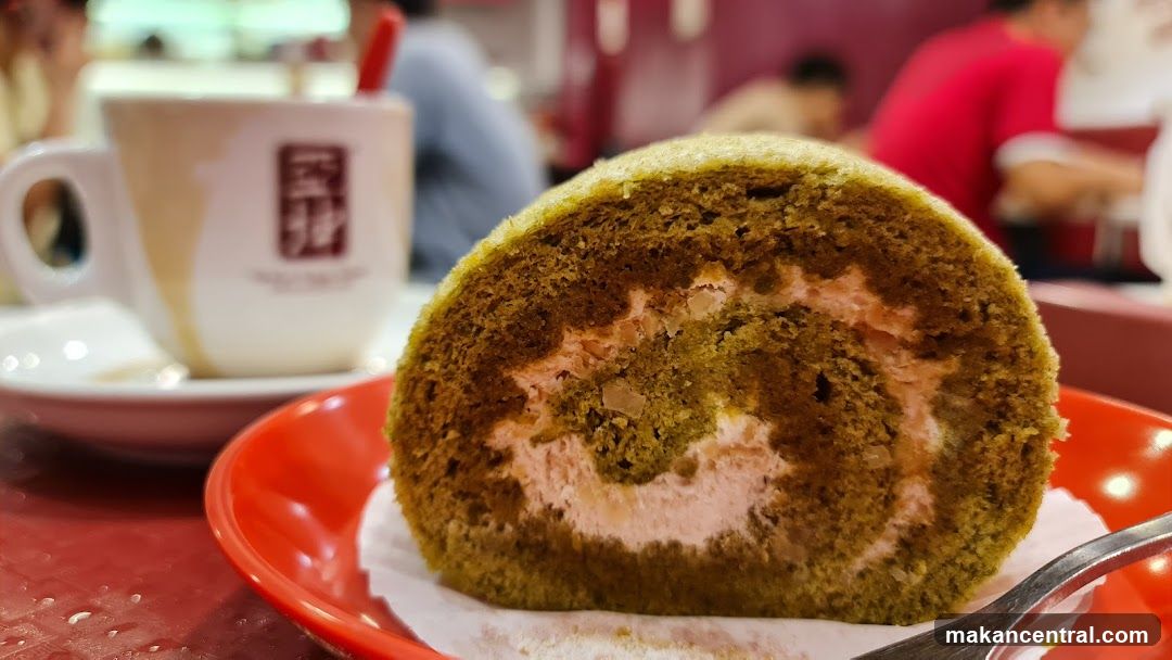 Matcha Swiss Roll and Coffee