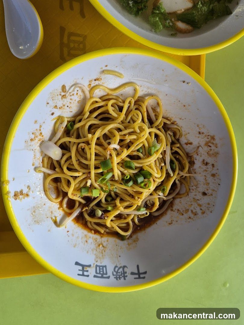 Noodles with Bean Sprouts and Scallions