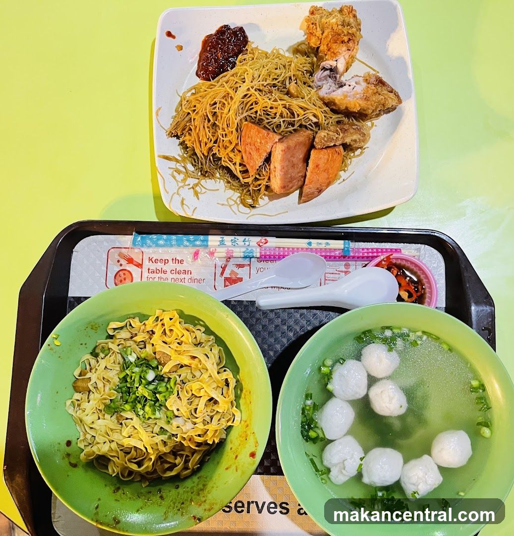 Noodles with Fried Chicken and Meat