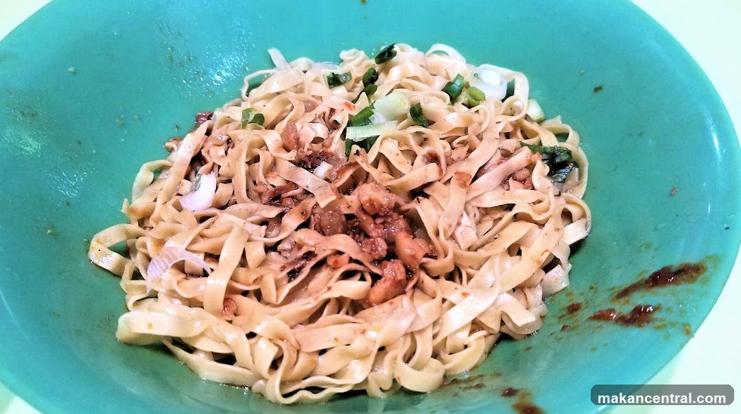 Noodles with Toppings
